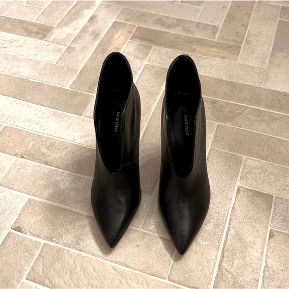 NWOT - Nine West Tila Dress Booties - Picture 2 of 6